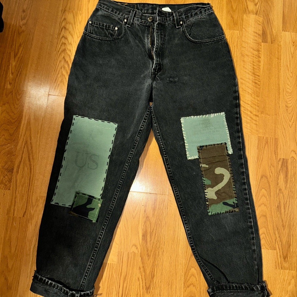 Vintage Levi's Black Boyfriend Jeans upcycled with Green Patches